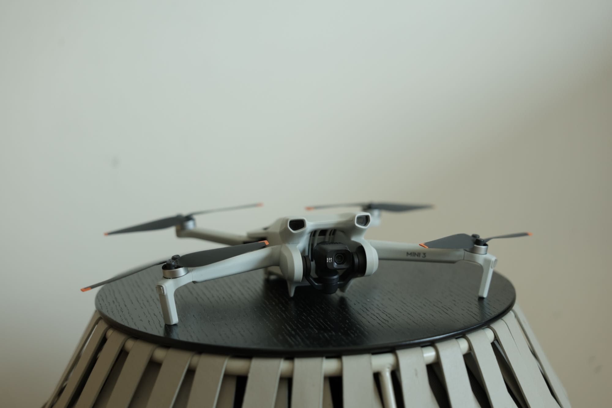 DJI Mini 3 Fly More Combo z DJI RC - używany, w świetnym stanie!