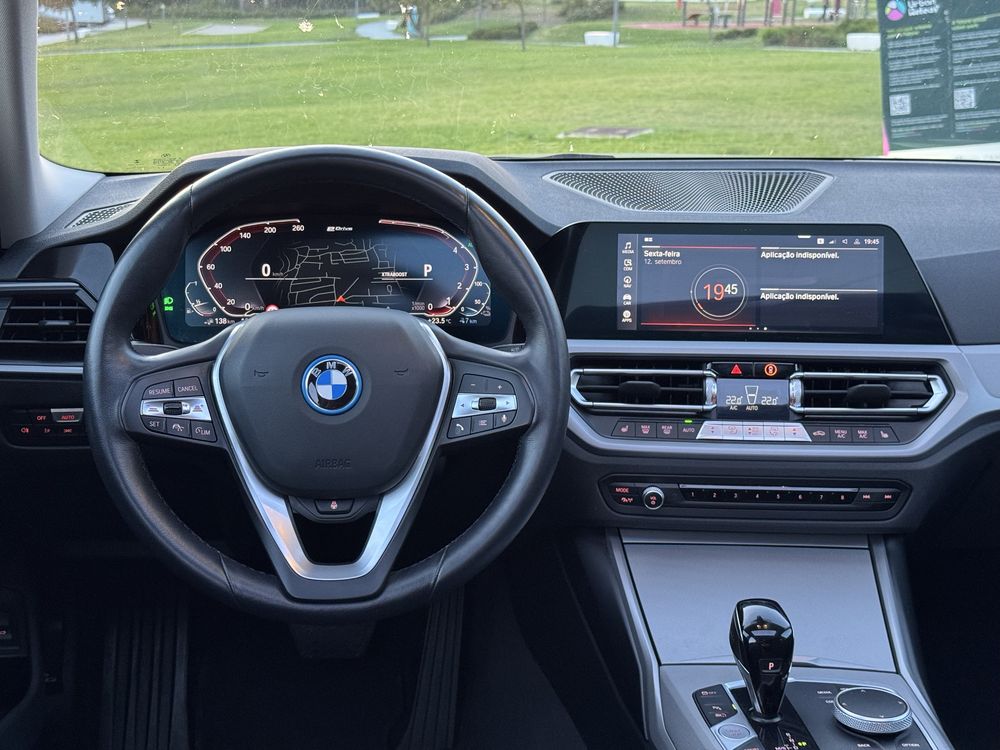 BMW 330e Sport line 2022