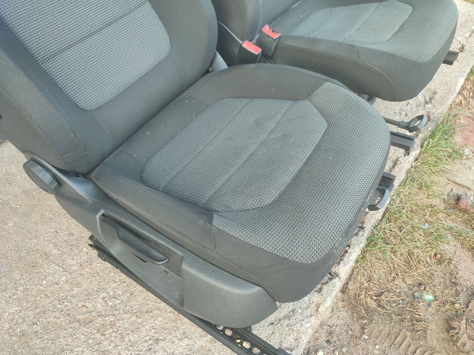 Fotele, kanapa, boczki Volkswagen Passat B7