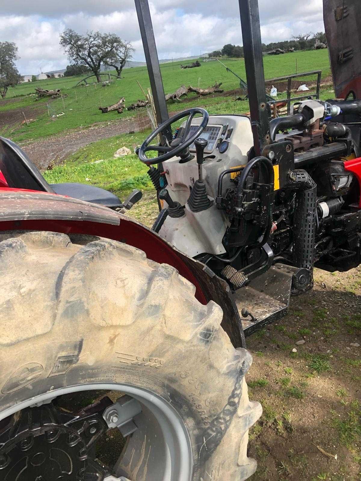 Trator Massey Ferguson 3245 S4