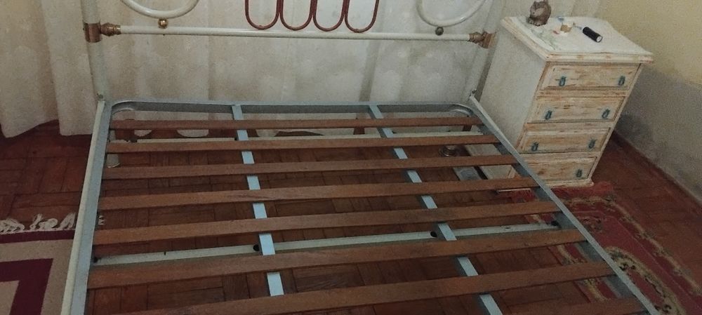 Sommier + colchão de molas!