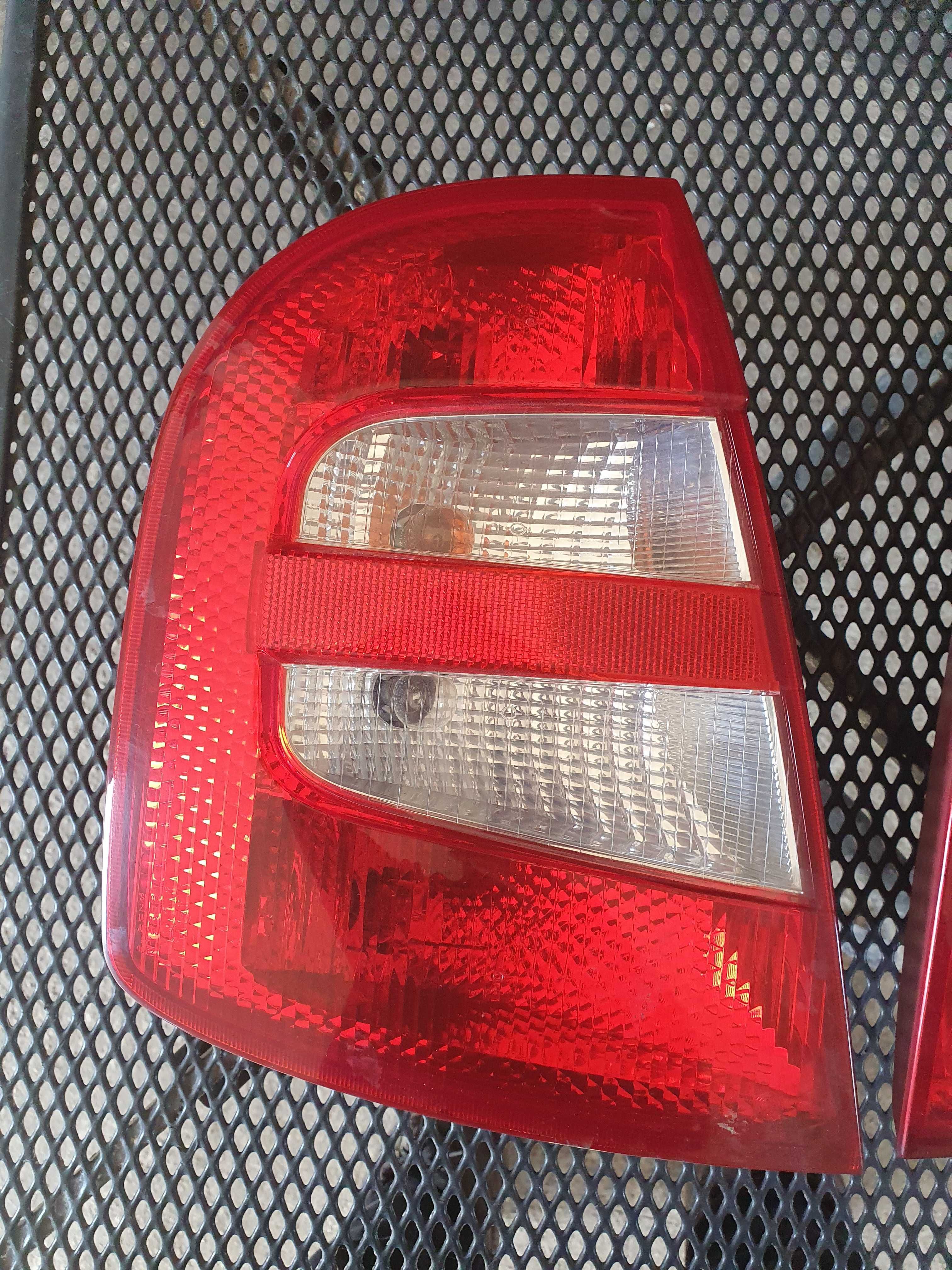 Lampa tyl tylna Skoda Fabia 1 hatchback oryginal kpl