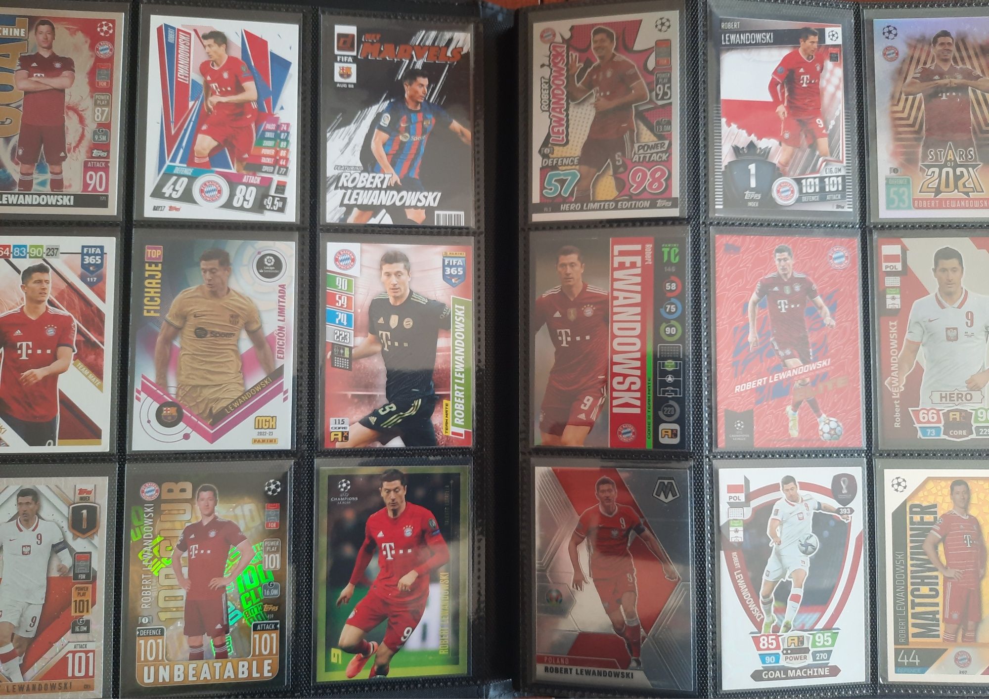 Conjunto de Cards e cromos todos diferentes