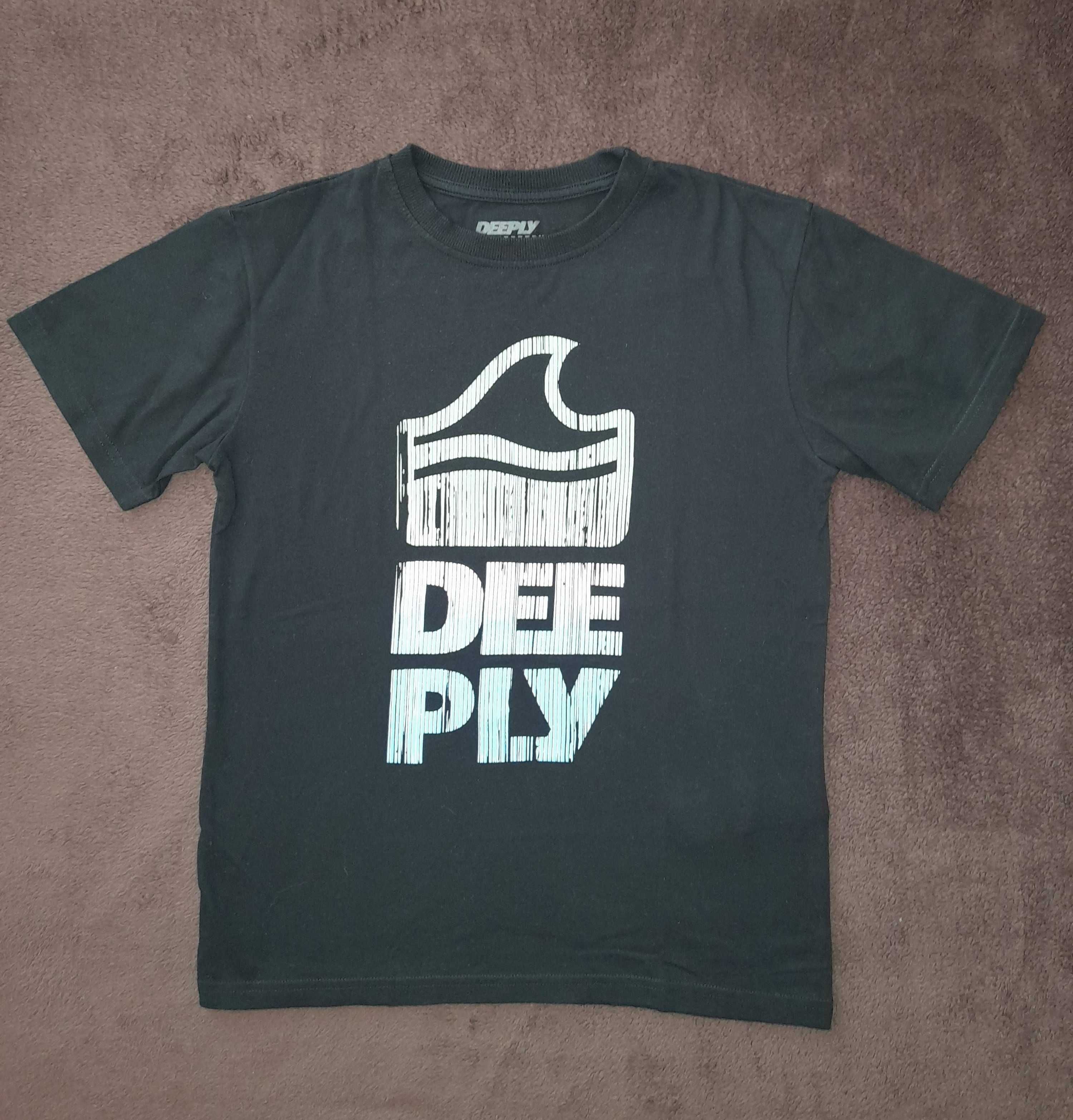 Tshirt Deeply, criança, bom estado. 5€