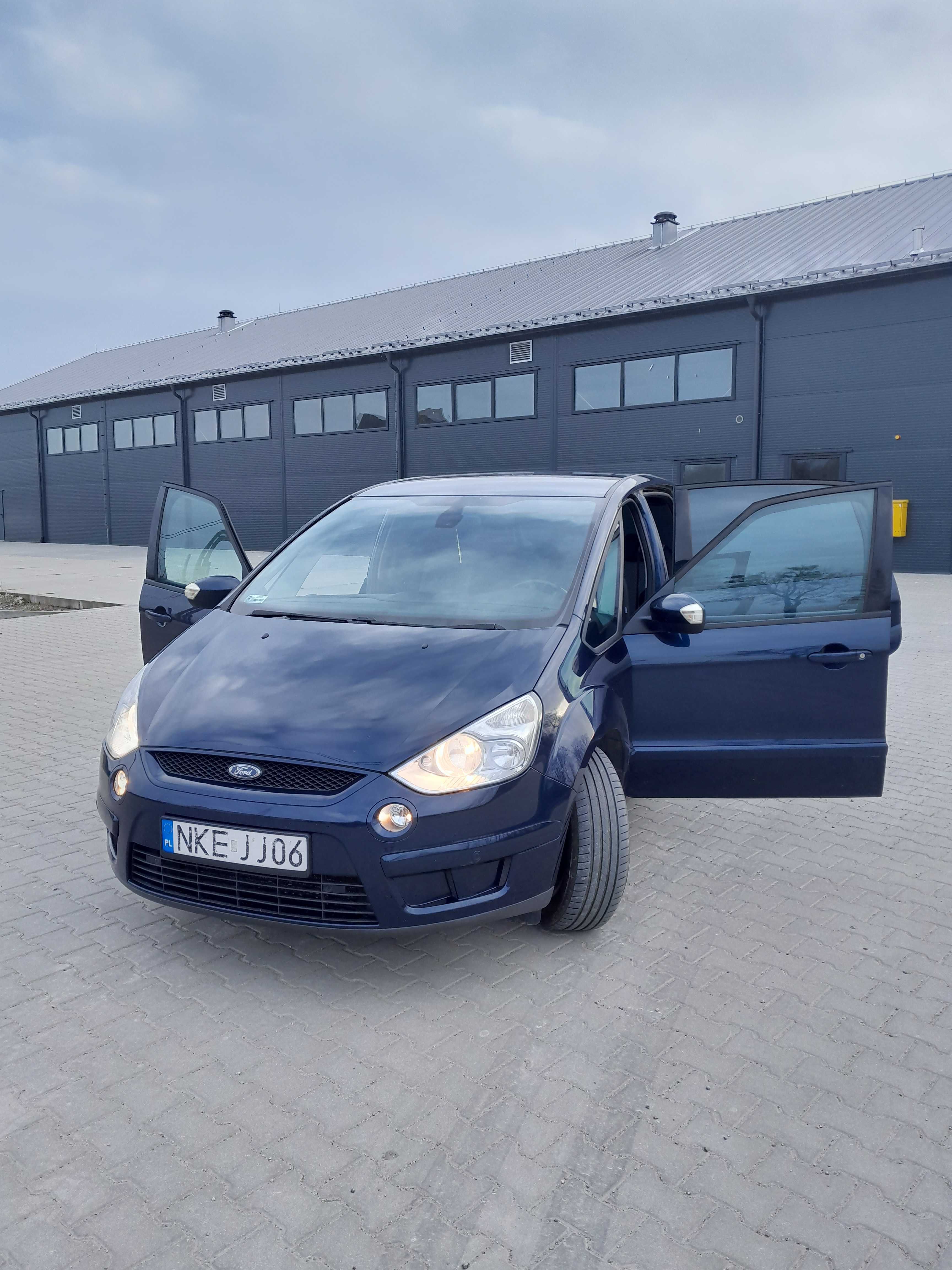 Ford s-max z 2007 roku z 2.0litrowym silnikiem diesla