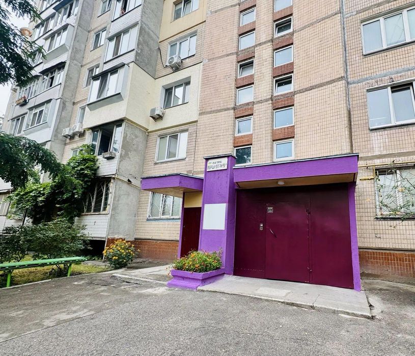 Продам 1-кімнатну квартиру, вул. Вершигори 9А, Дніпровський KA