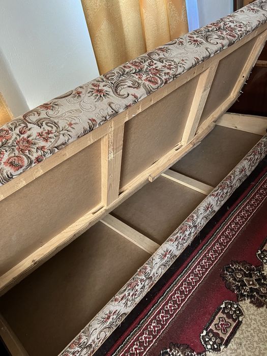 Розкладний диван