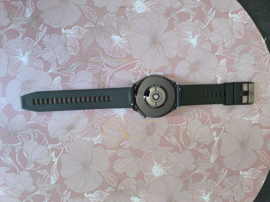 Huawei watch GT 3 Titanium.