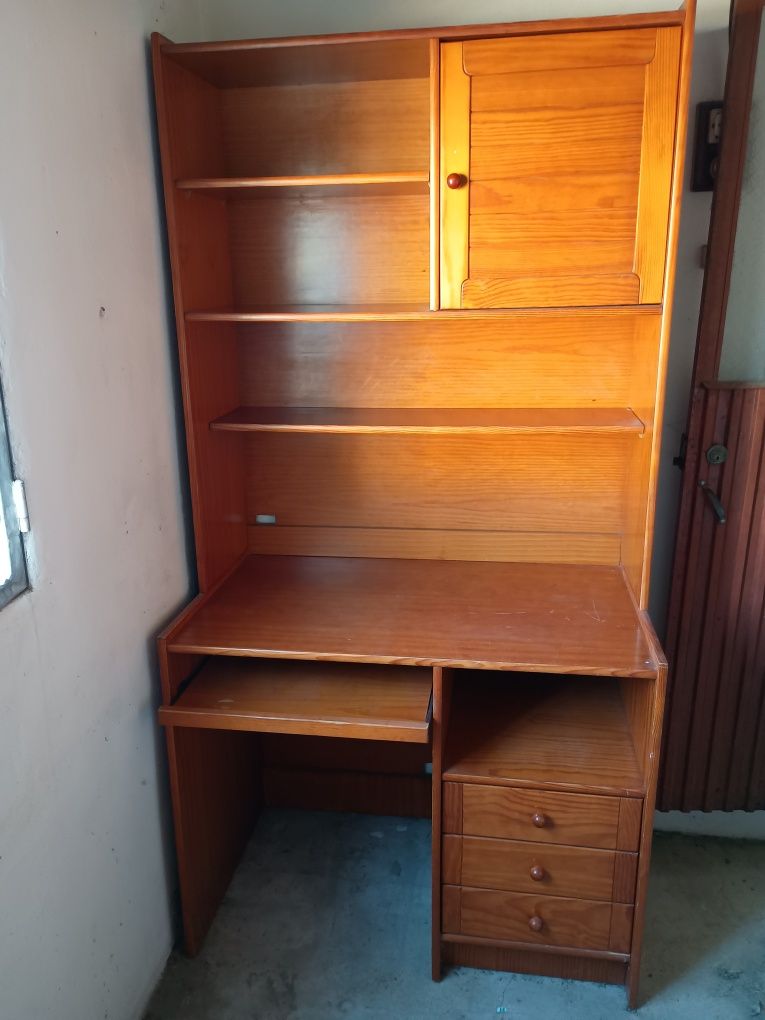 Mobília de quarto tipo estúdio + secretaria