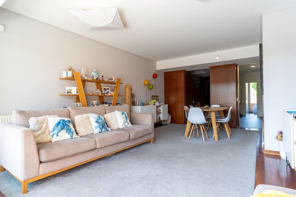 Quinta da Barca - Fabuloso Andar/Moradia T2 Duplex