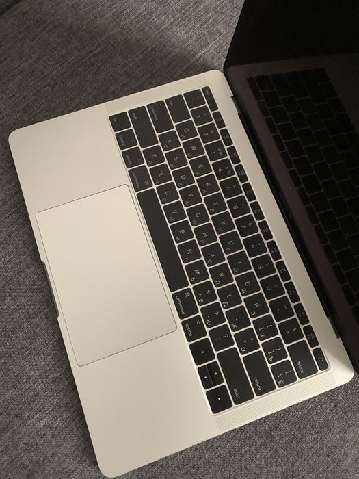 Macbook pro 2017 256гб