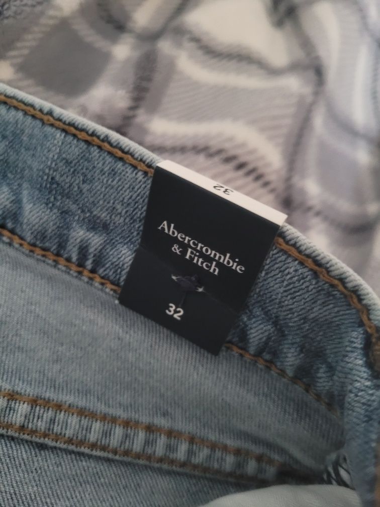 Spodenki jeansowe A&F