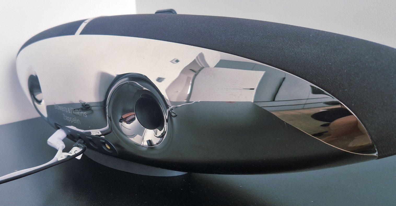 Bowers & Wilkins Zeppelin