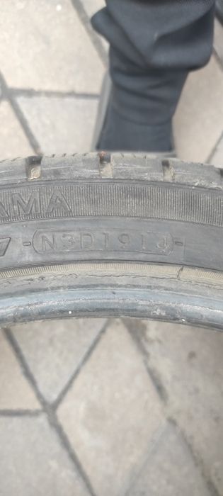 Продам комплект гуми R18