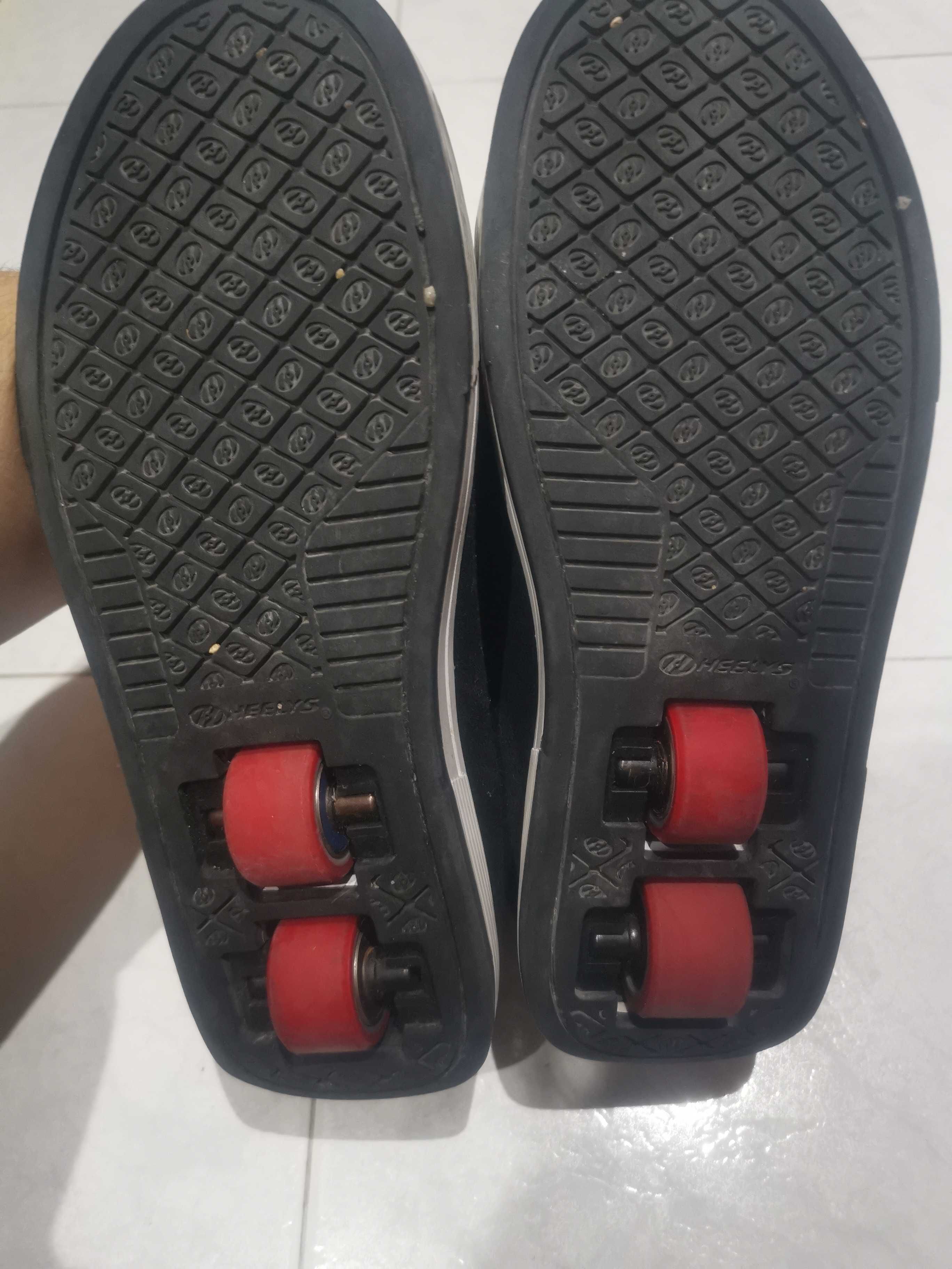 Tenis com rodinhas