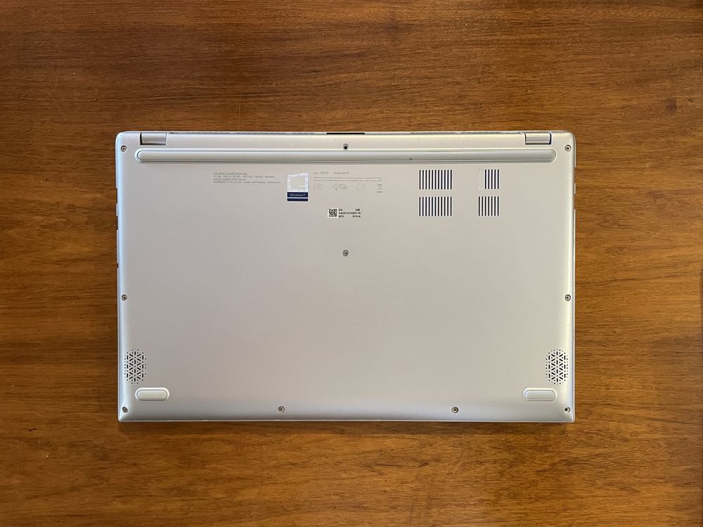 ASUS VivoBook 15