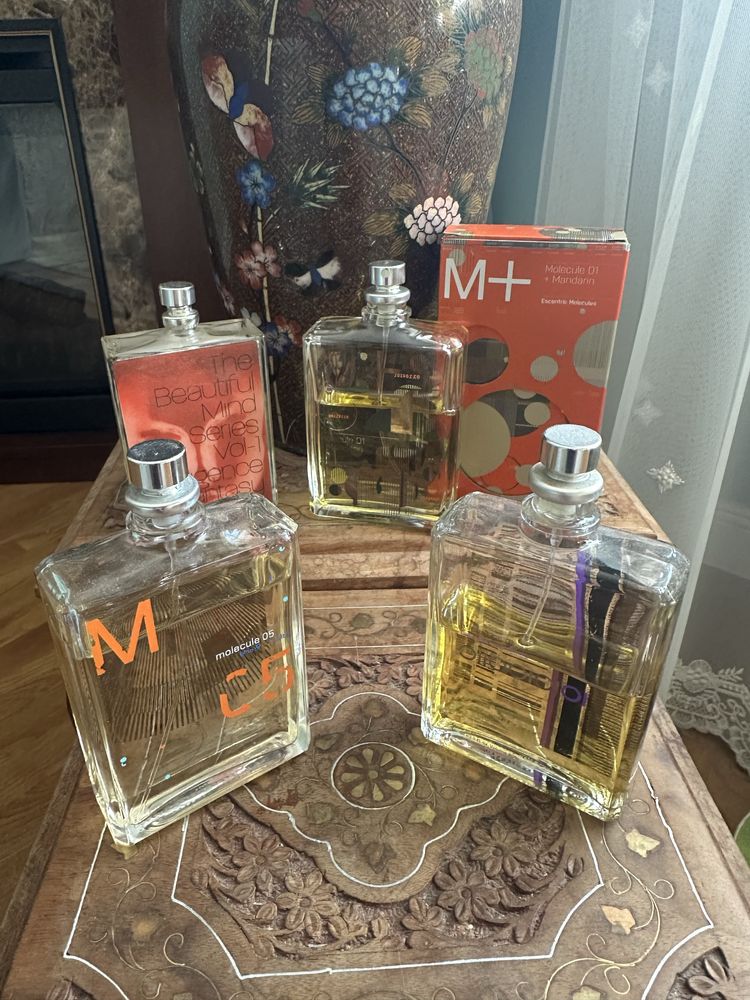 Escentric Molecules Molecule 01 05  + Mandarin edt