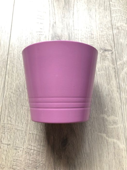 Doniczka osłonka różowa średnica 13 cm, wysokość 11 cm ceramiczna