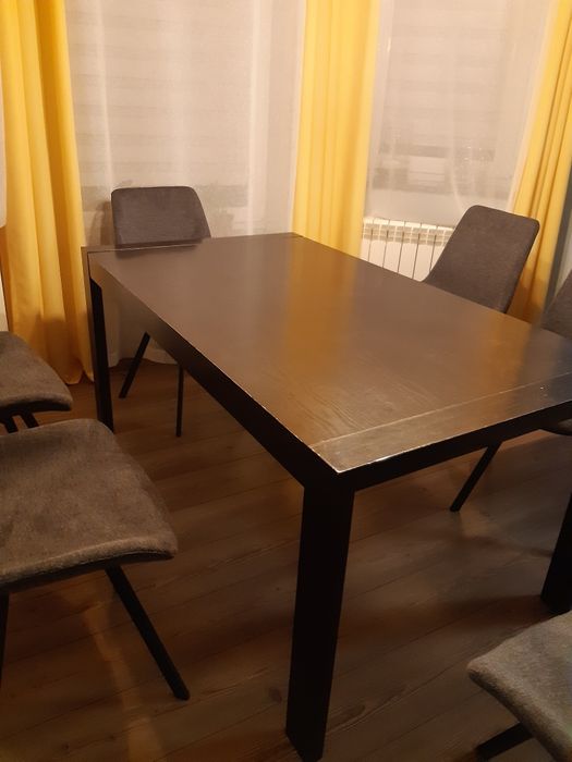 Stół do jadalni rozkladany