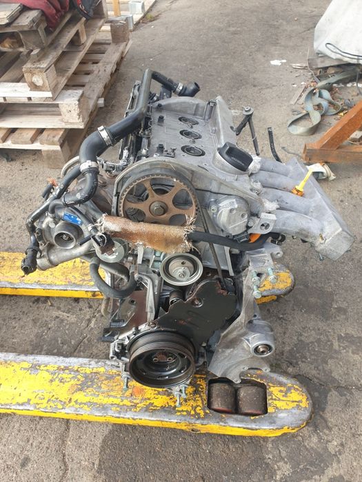 Двигатель Мотор 1.8T AWT Audi A4 VW B5 Sharan Skoda Oktavia Superb