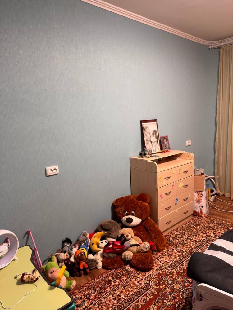 Продам квартиру 1/5 поверх