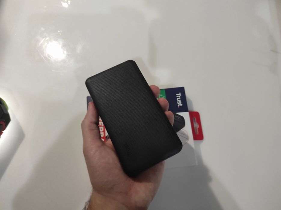 Повер банки/power bank 15.000 Mah trust