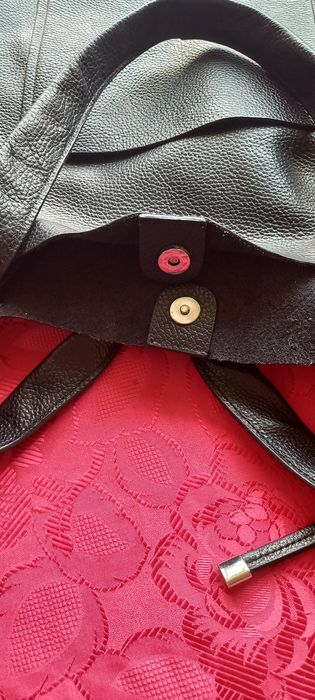 Продам кожаную сумку Zara