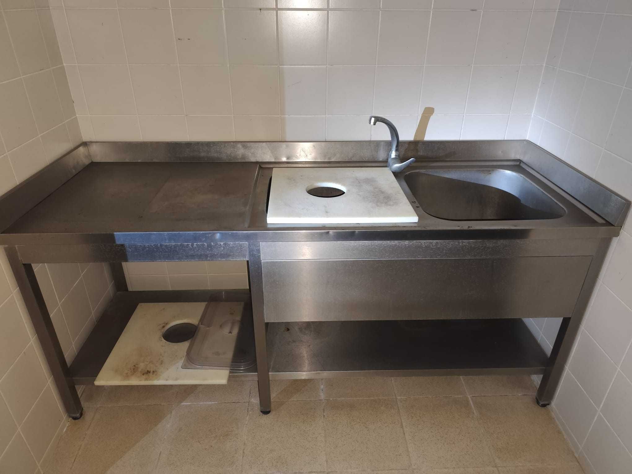 Conjunto de Equipamentos em Inox Cozinha Profissional