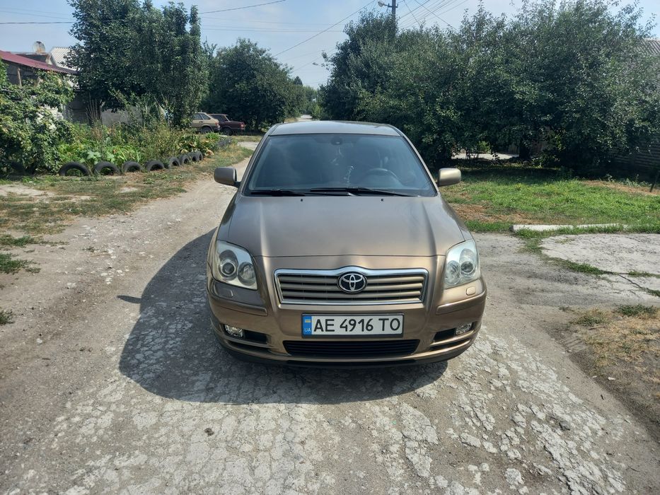Продам Тойота Авенсис.