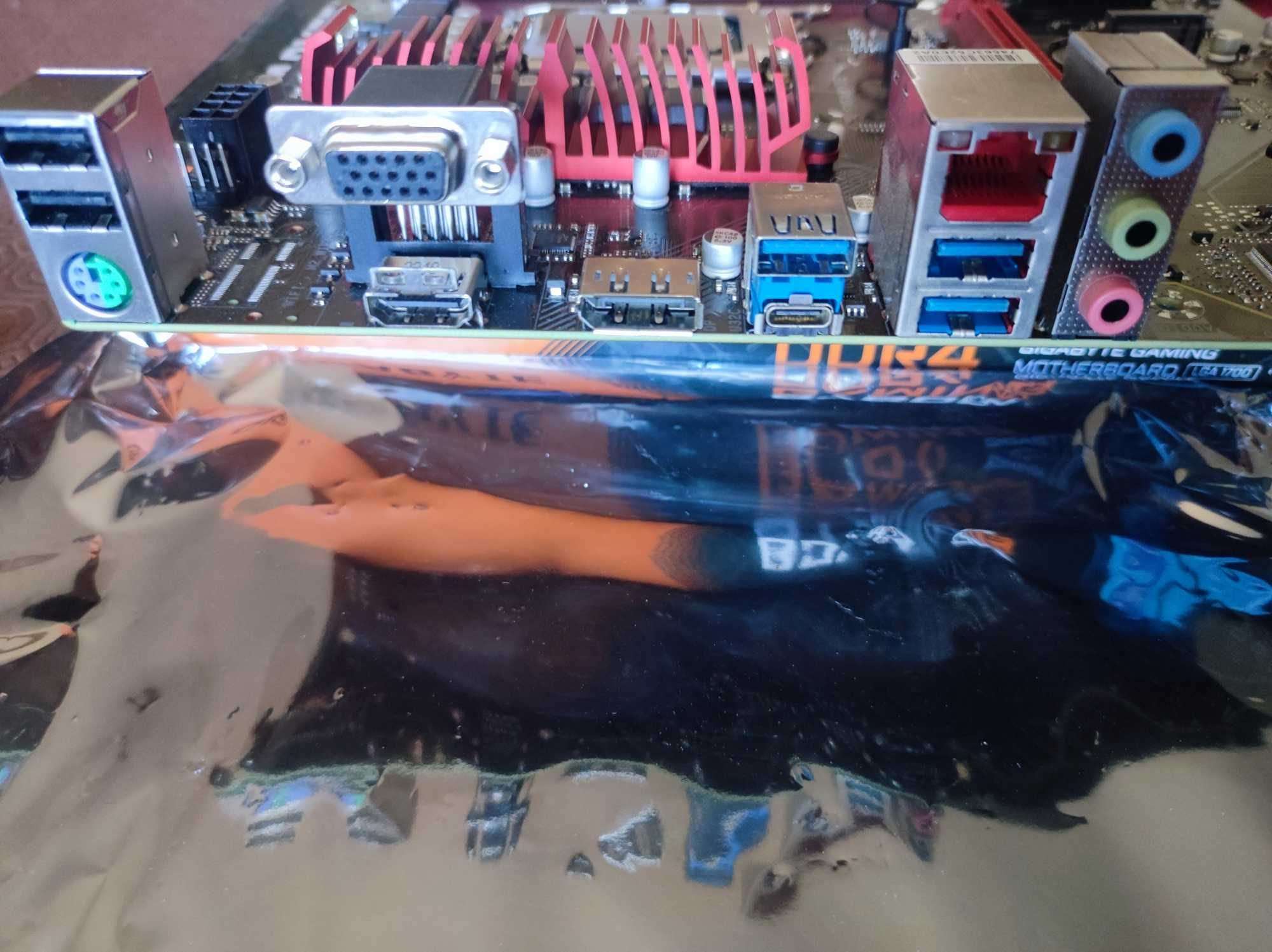Conjunto Motherboard Gigabyte B760M Gaming i5-12600K 16Gb Ram