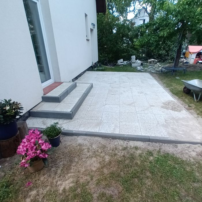 Układanie kostki brukowej