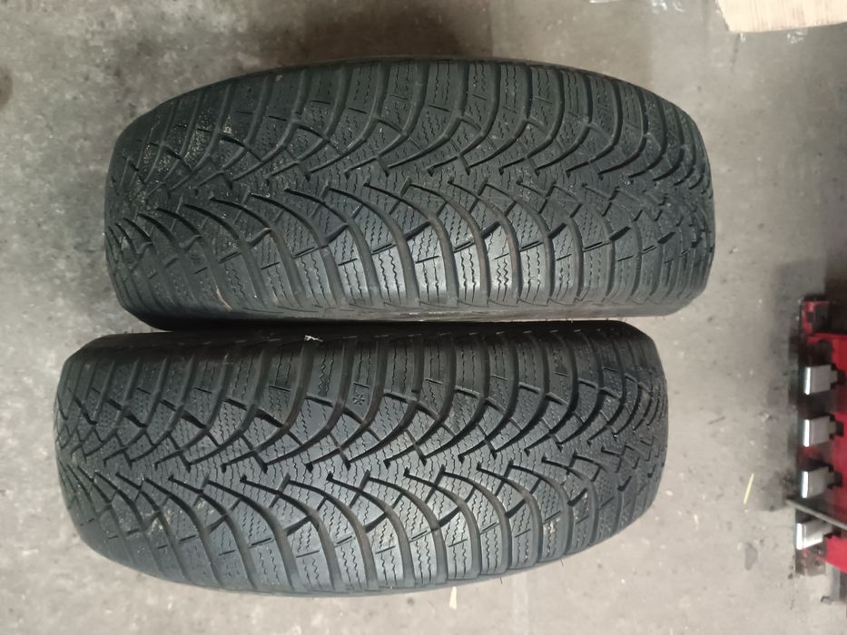 175/60R15 dwie opony zimowe Goodyear