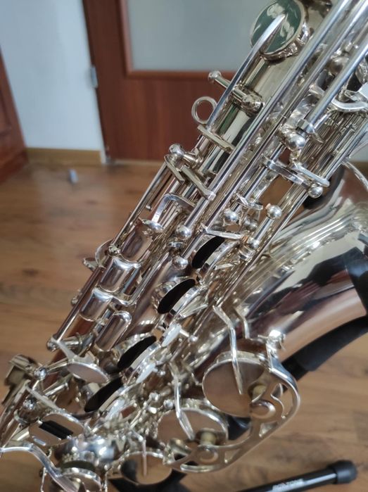 Sprzedam saksofon THE HORN J.JAMES