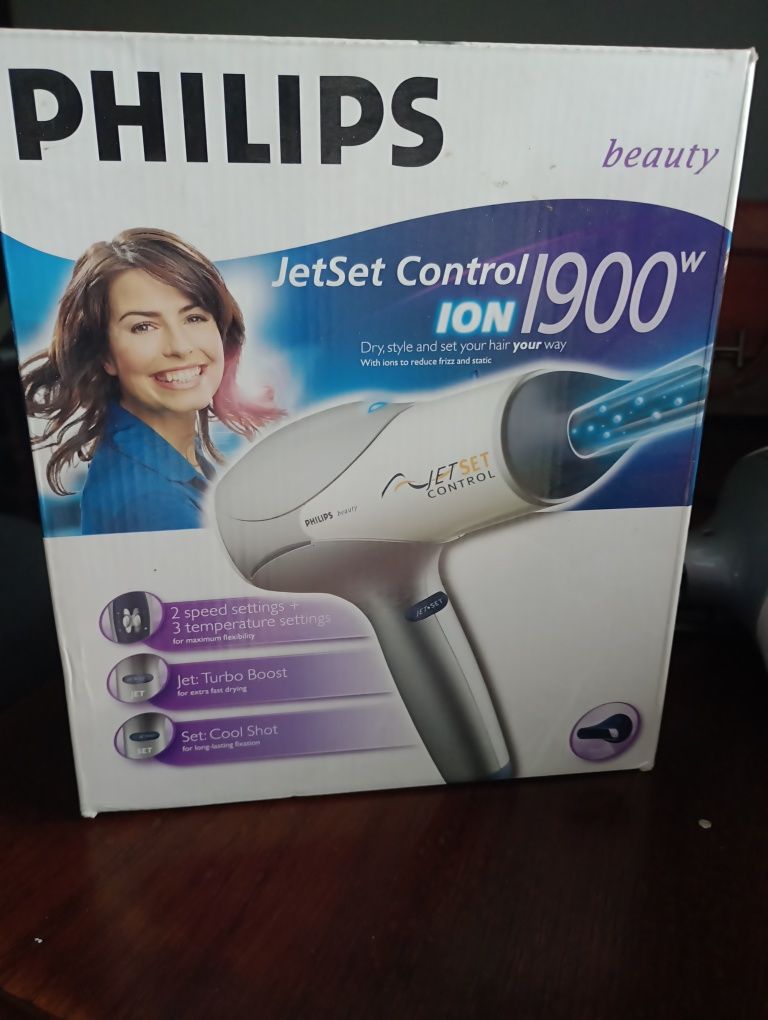 Suszarka do włosów PHILIPS JetSet Control 1900W