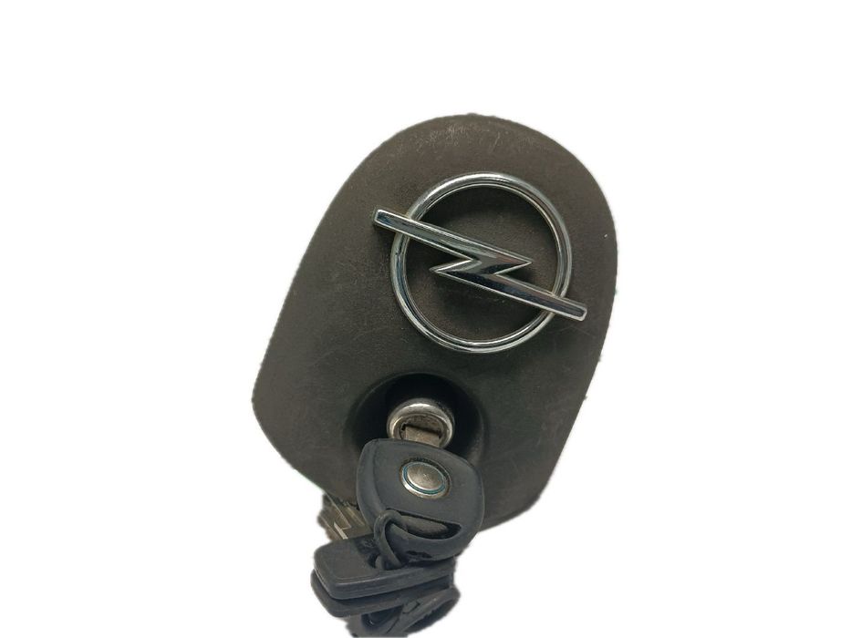 Interruptor / Switch / Botão Da Mala Opel Corsa B (S93)