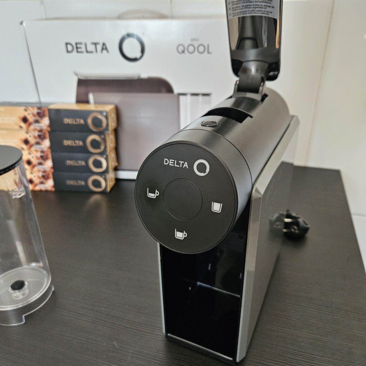 Máquina de Café Delta Q Mini Qool Cinzenta-Oferta de 60 Cápsulas.