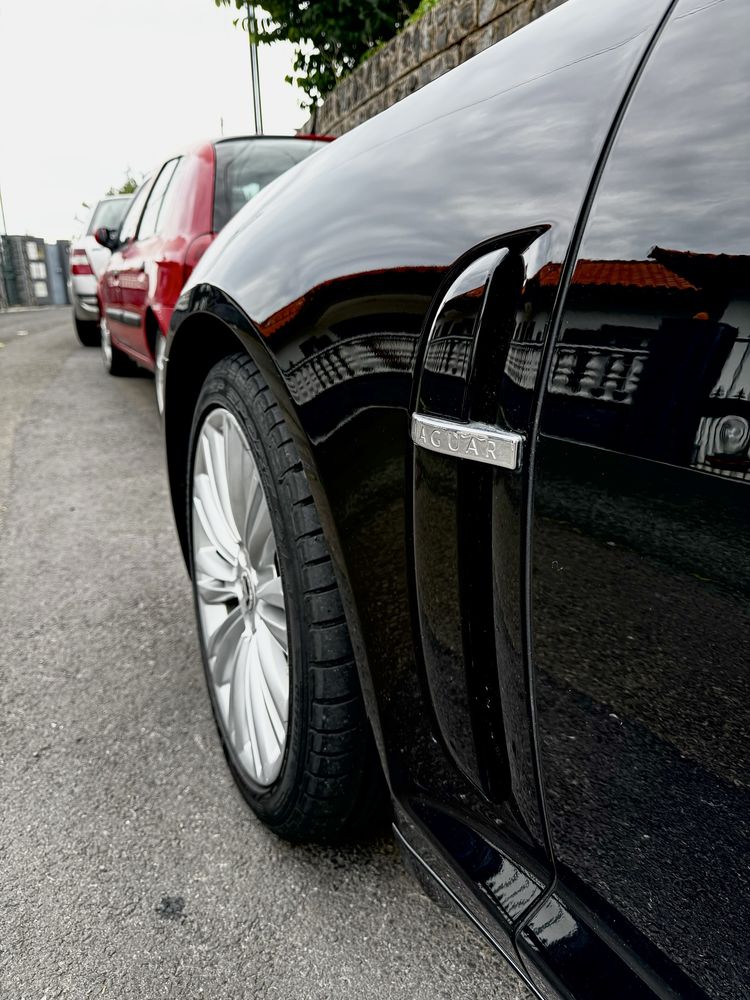 Jaguar XF250 3.0D V6 275cv