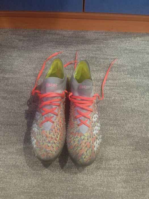 Футбольные бутсы