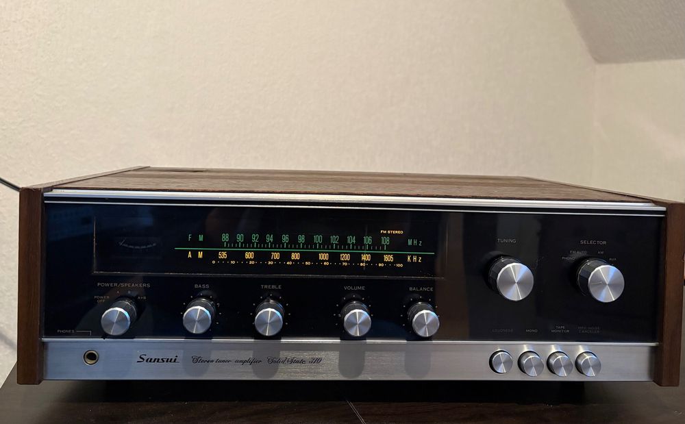 Sansui 310 Amplituner