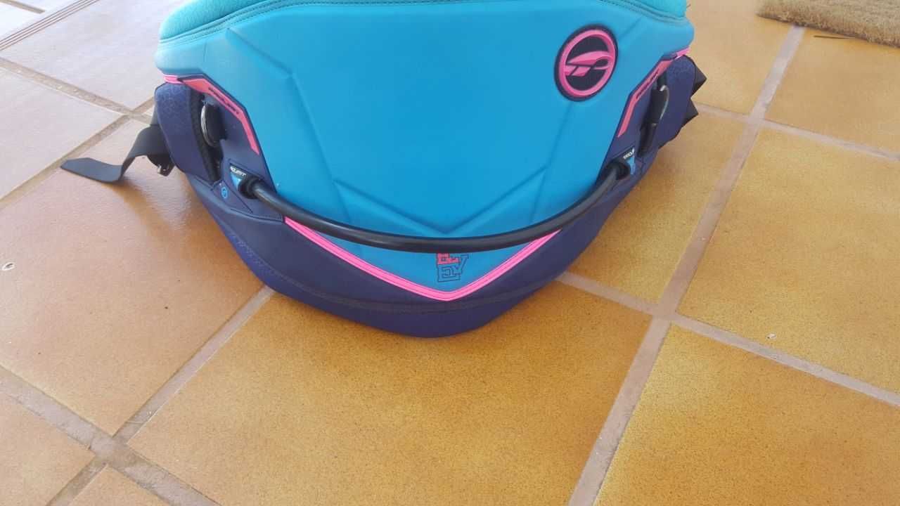 Arnes Prolimit tamanho L kitesurf
