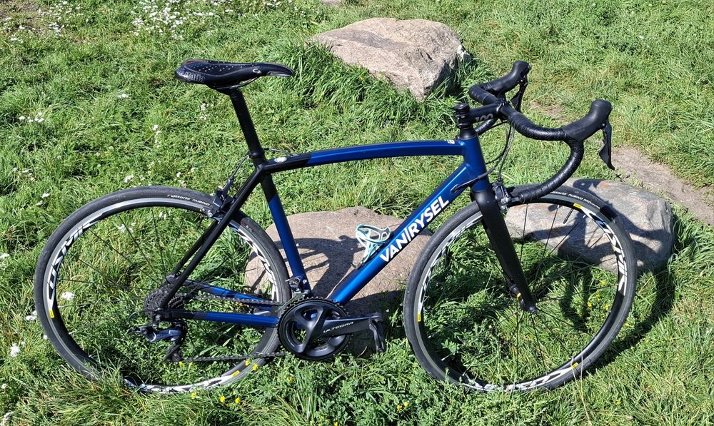 Van Rysel RCR AF ULTEGRA rozm M, Mavic Cosmic, SPD SL, Vittoria Rubino