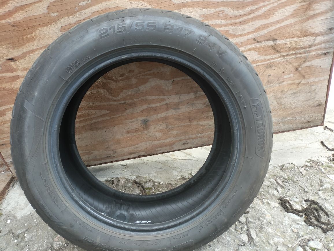 Шины продам 215/55 r17