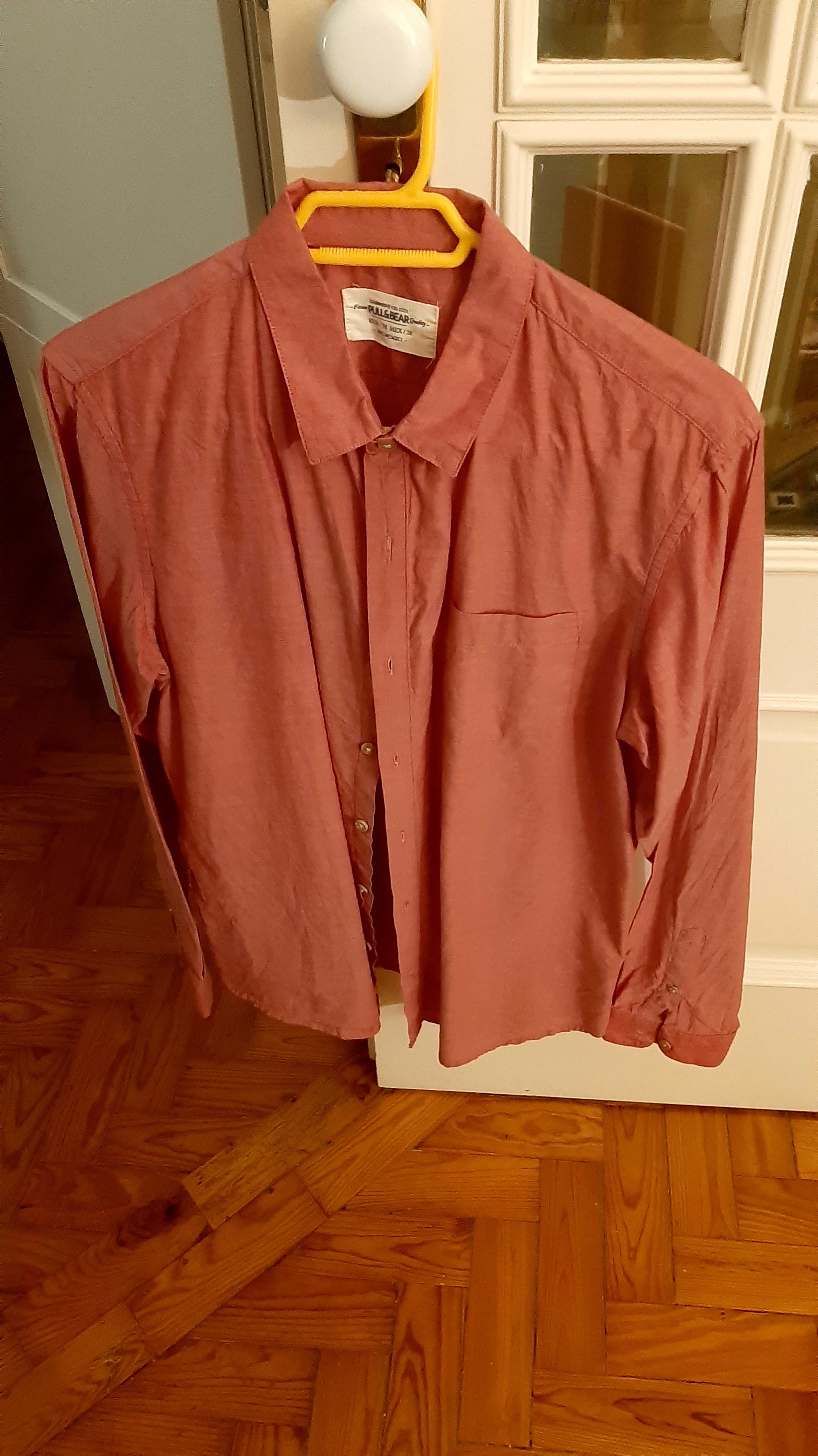 Camisa fina de verão em rosa metálico Pull & Bear