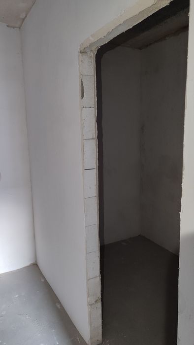 ТЕРМІНОВО - однокімнатна з балконом та газом! Супер інвестиція!