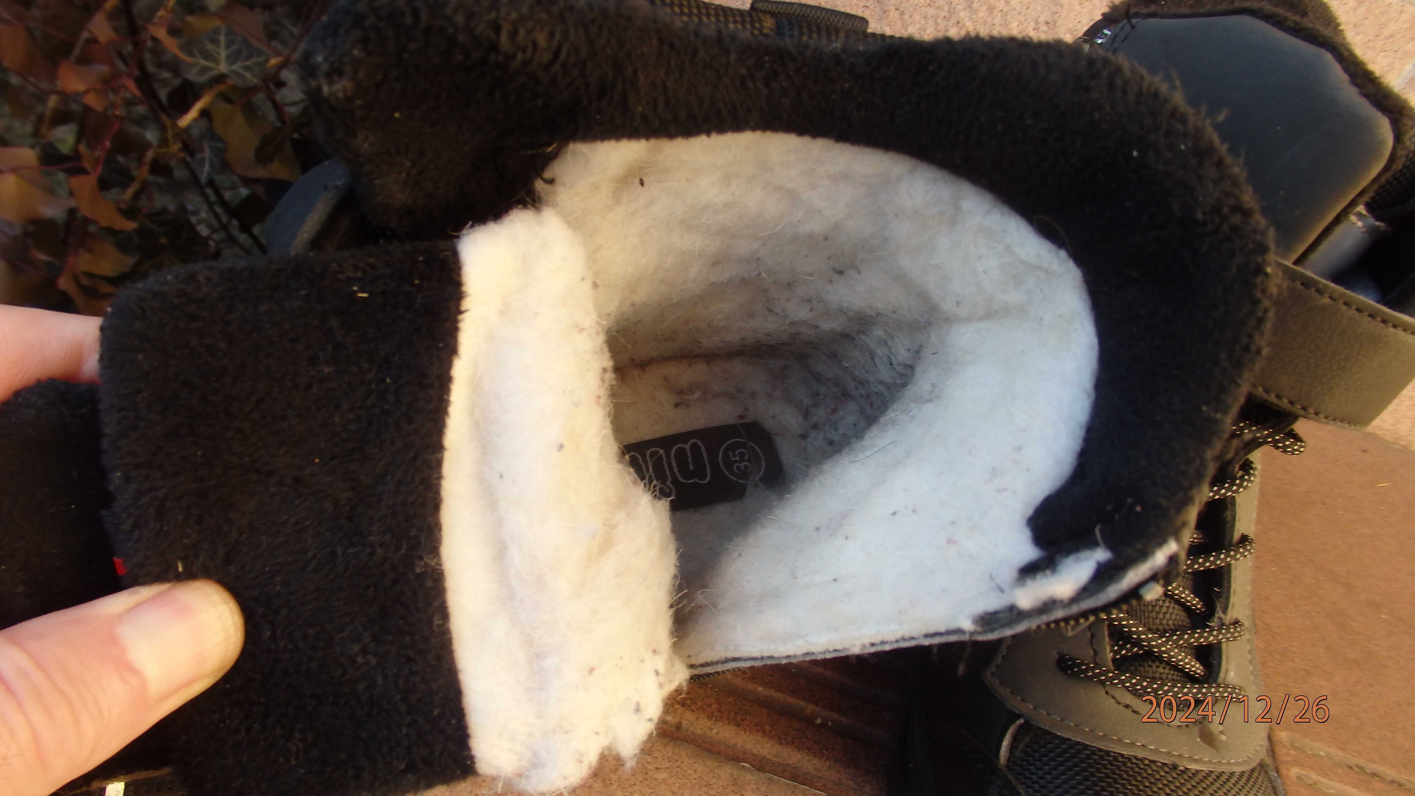 Buty zimowe wysokie Fashion rozmiar 35.
