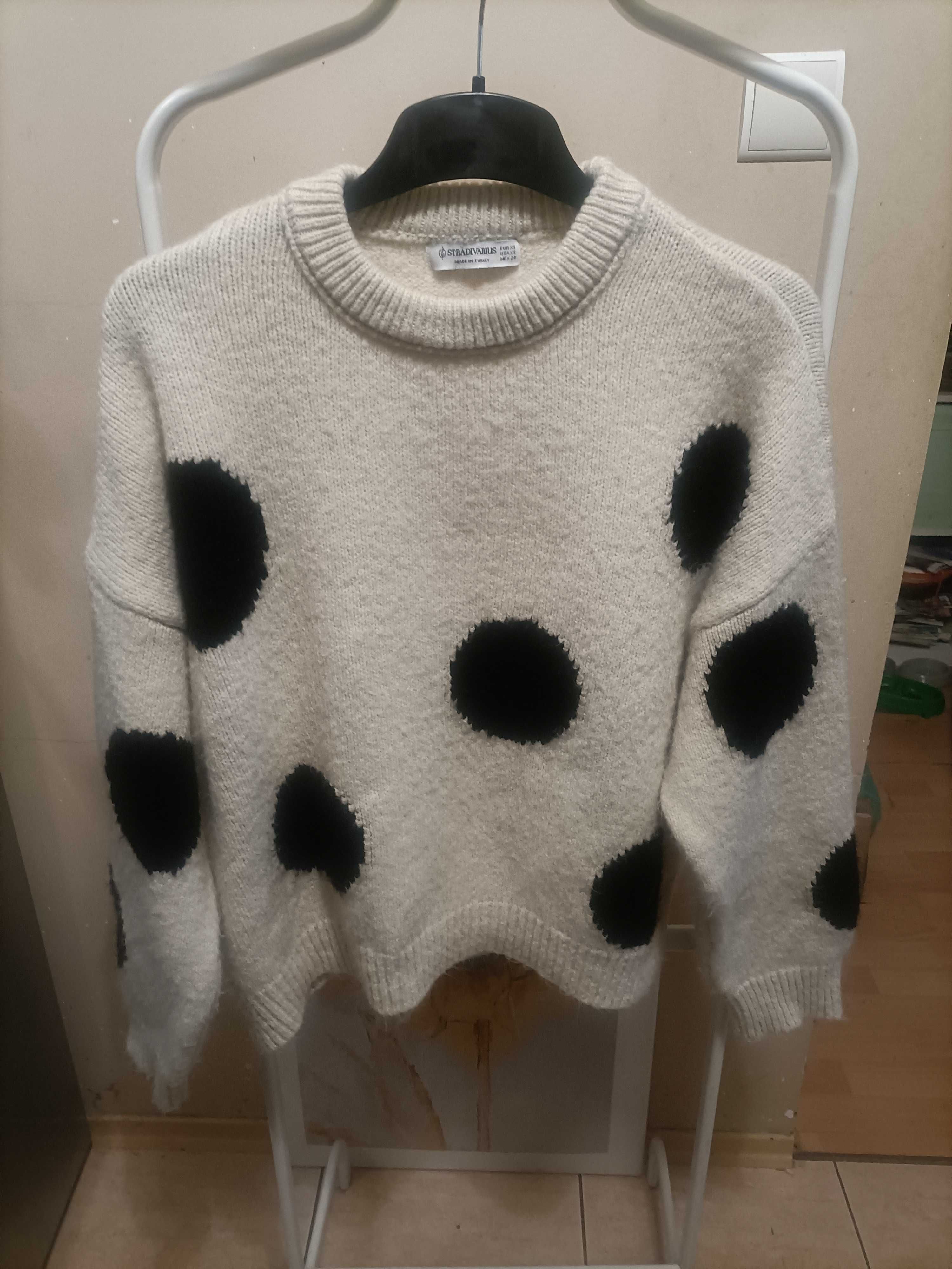 STRATIVARIUS sweter w kropki