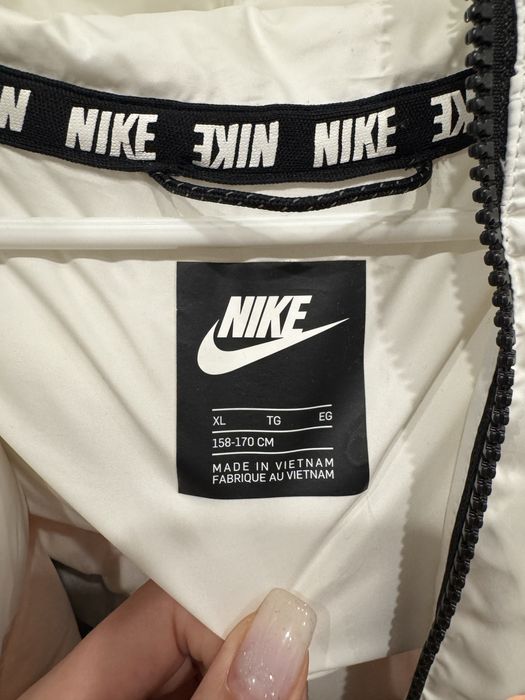 Kurtka Nike,rozmiar S-M