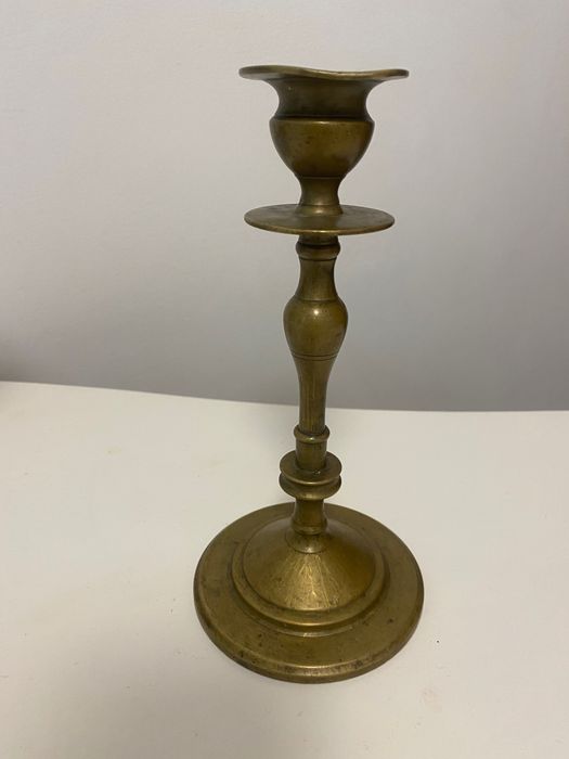 Świecznik No 1. Stan dobry