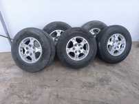 Jantes e Pneus Pajero