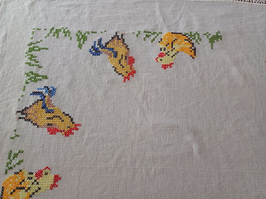 Obrus świąteczny,haft krzyżykowy